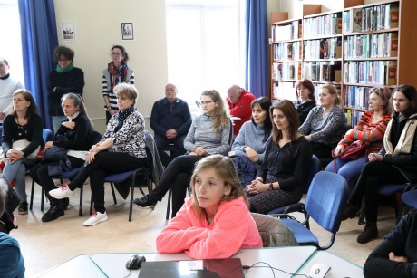 Smart Library avagy Okos Könyvtár – új oktatóprogram minden korosztálynak